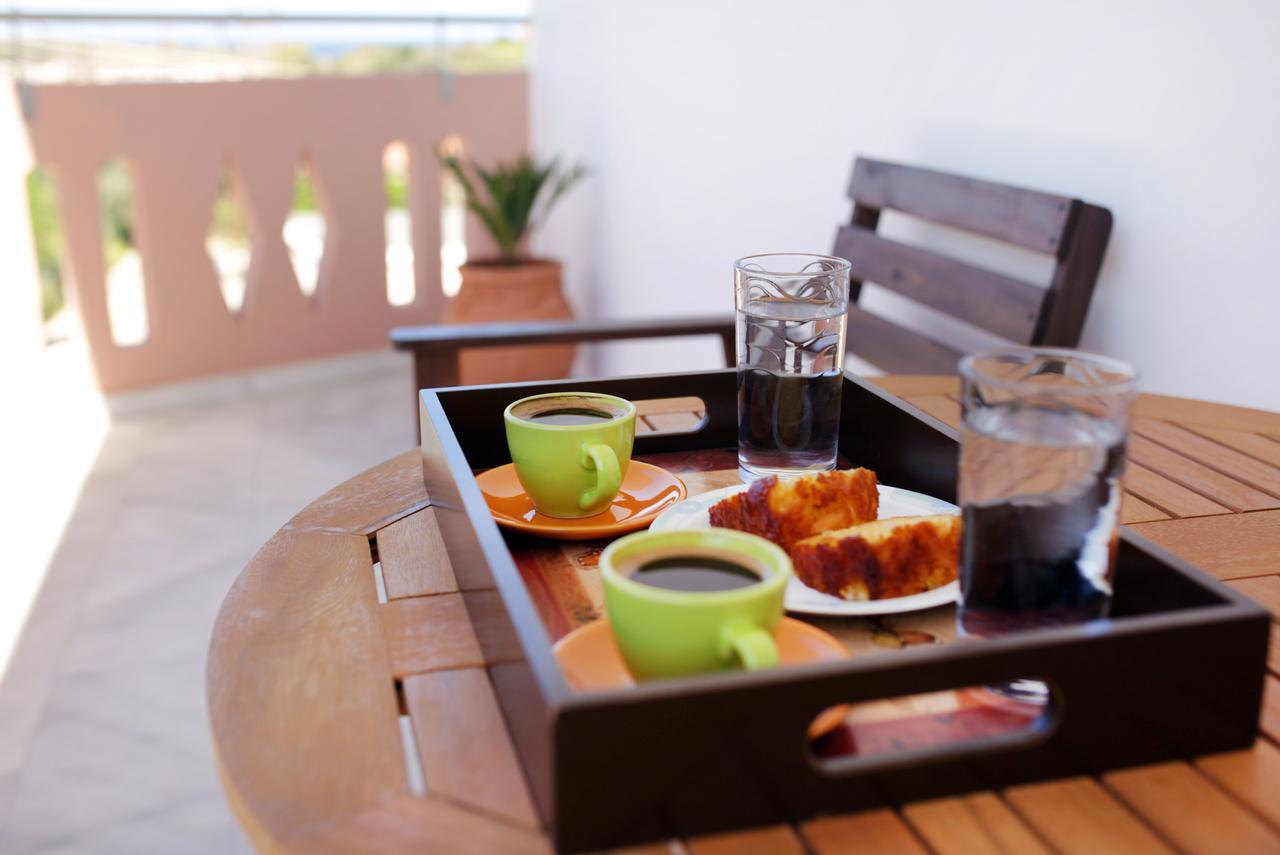 Cozy Renovated Apartment "Filoxenia" 카토다라초 외부 사진